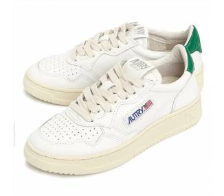 Autry Sneakers donna Medalist Low con talloncino verde